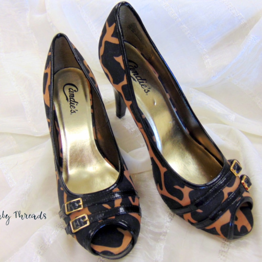 Tan and Black Jungle Print Peep-Toe Heels SZ 9
